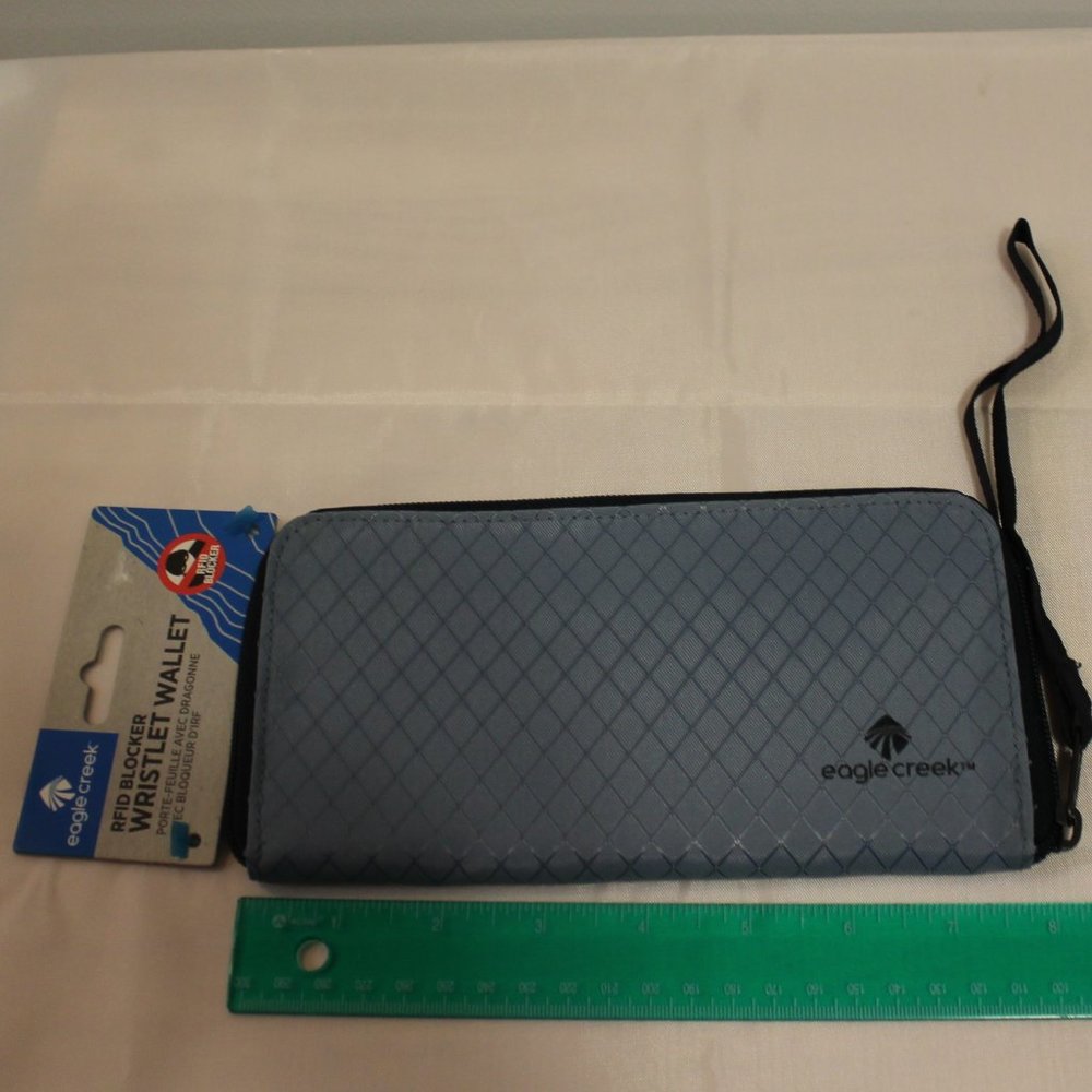 Eagle Creek RFID Wallet, NWT